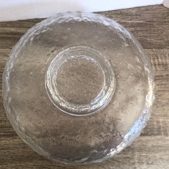 Vintage Textured Glass Serving Bowl - Picture 9 of 10